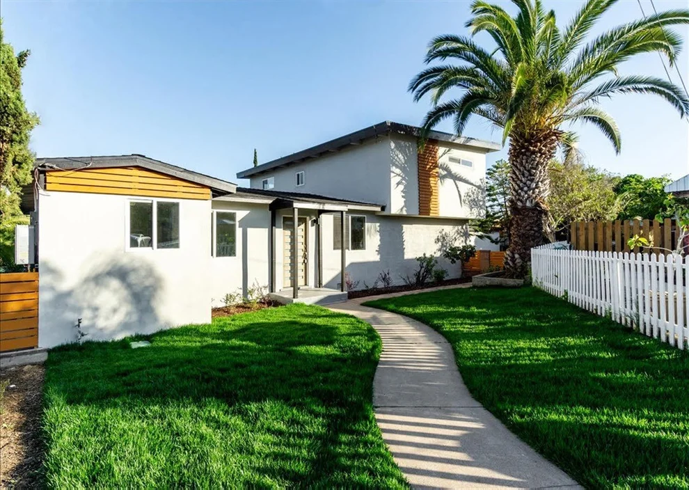 Unit for sale at 6993 Howe Ct, San Diego, CA 92111