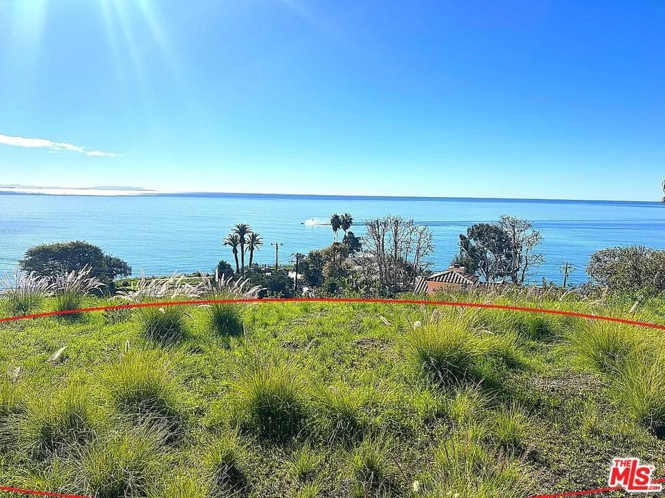Unit for sale at 20963 Las Flores Mesa Drive, Malibu, CA 90265