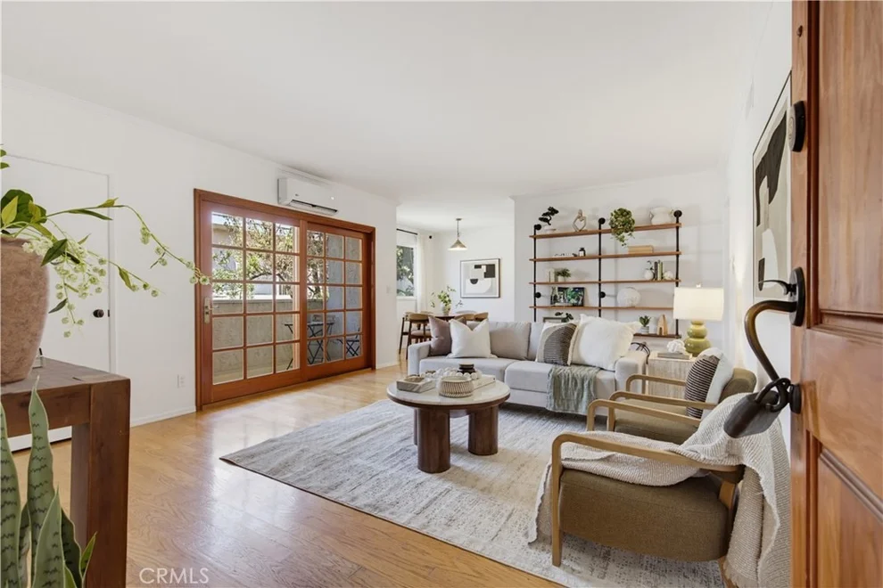 Unit for sale at 852 15th Street, Santa Monica, CA 90403