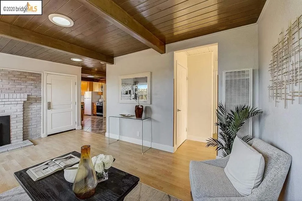 Unit for sale at 1517 Madeline Rd, San Pablo, CA 94806