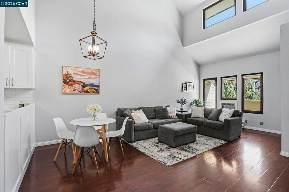 Unit for sale at 700 Suntree Ln, Pleasant Hill, CA 94523