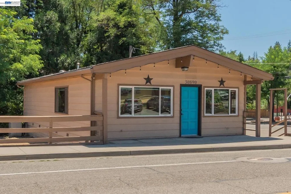 Unit for sale at 30890 Highway 3, Weaverville, CA 96093-0000
