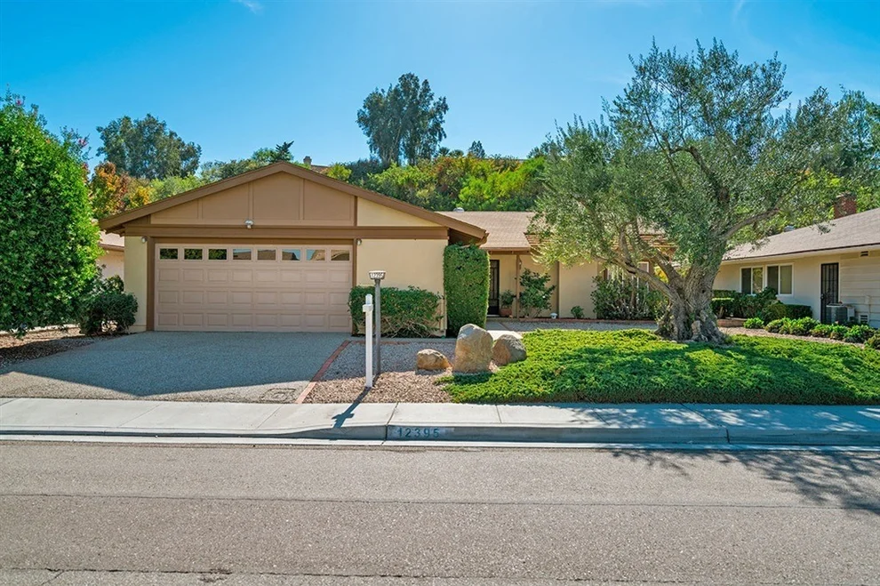 Unit for sale at 12395 Filera Rd, San Diego, CA 92128