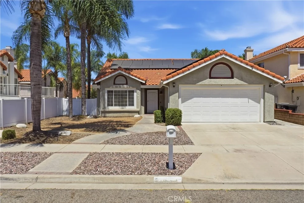 Unit for sale at 1367 Pajero, Corona, CA 92882