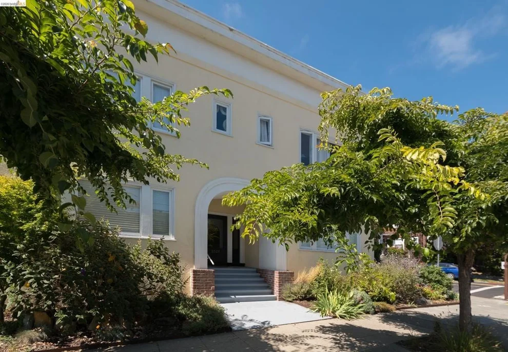 Unit for sale at 2525 Ashby Ave, Berkeley, CA 94705