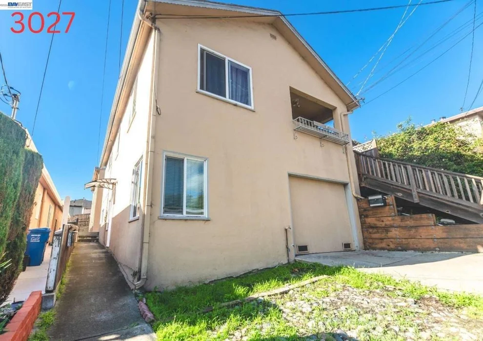 Unit for sale at 3027 Yolo Ave, El Cerrito, CA 94530
