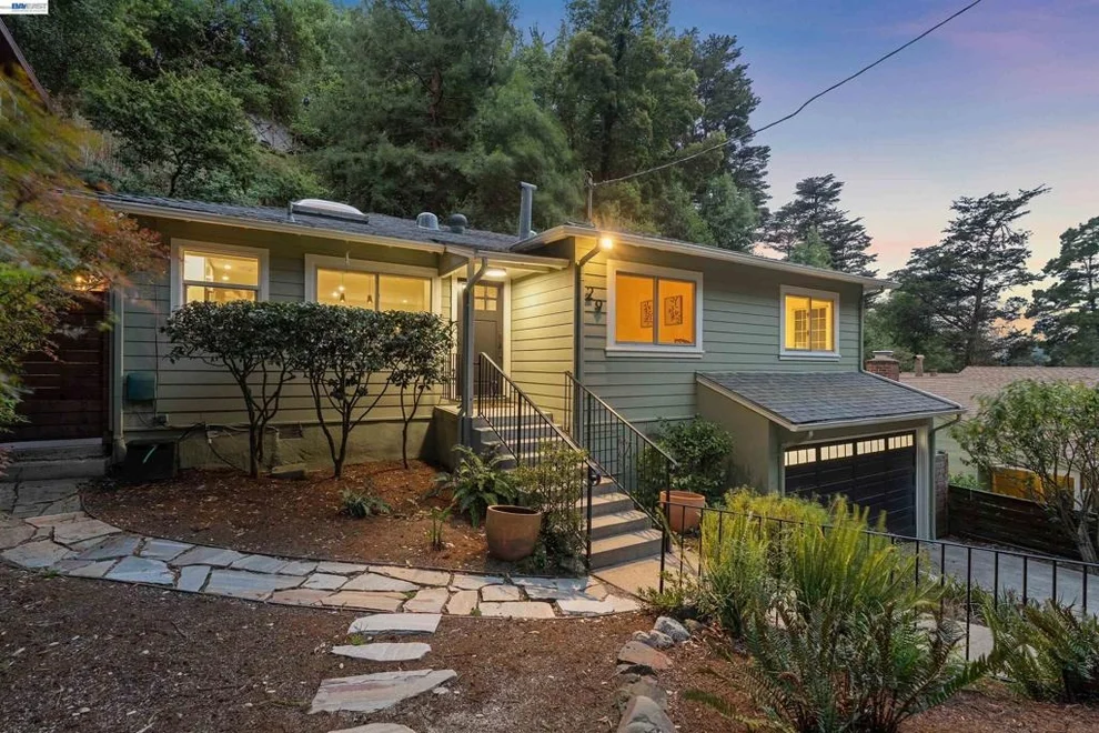 Unit for sale at 29 Eastwood Ct, Oakland, CA 94611