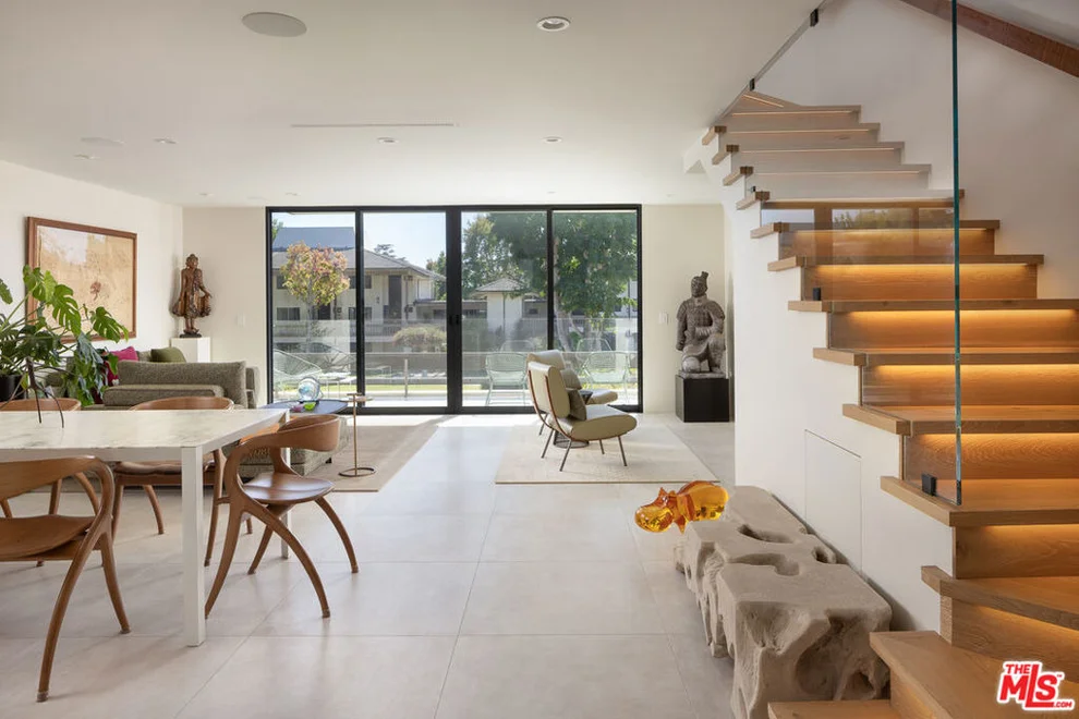 Unit for sale at 1370 Plaza De Sonadores, Santa Barbara, CA 93108