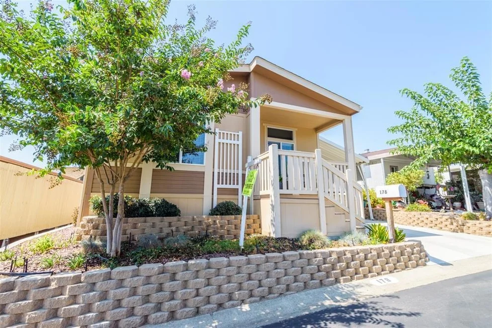 Unit for sale at 525 W W El Norte Pkwy, Escondido, CA 92026