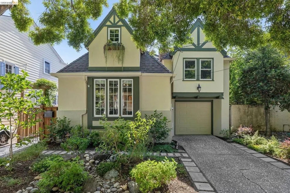 Unit for sale at 837 Arbor Dr, San Leandro, CA 94577