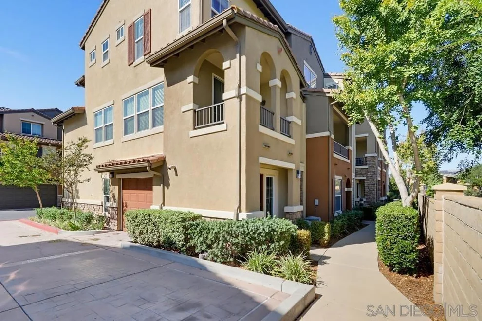Unit for sale at 10160 Brightwood Ln, Santee, CA 92071