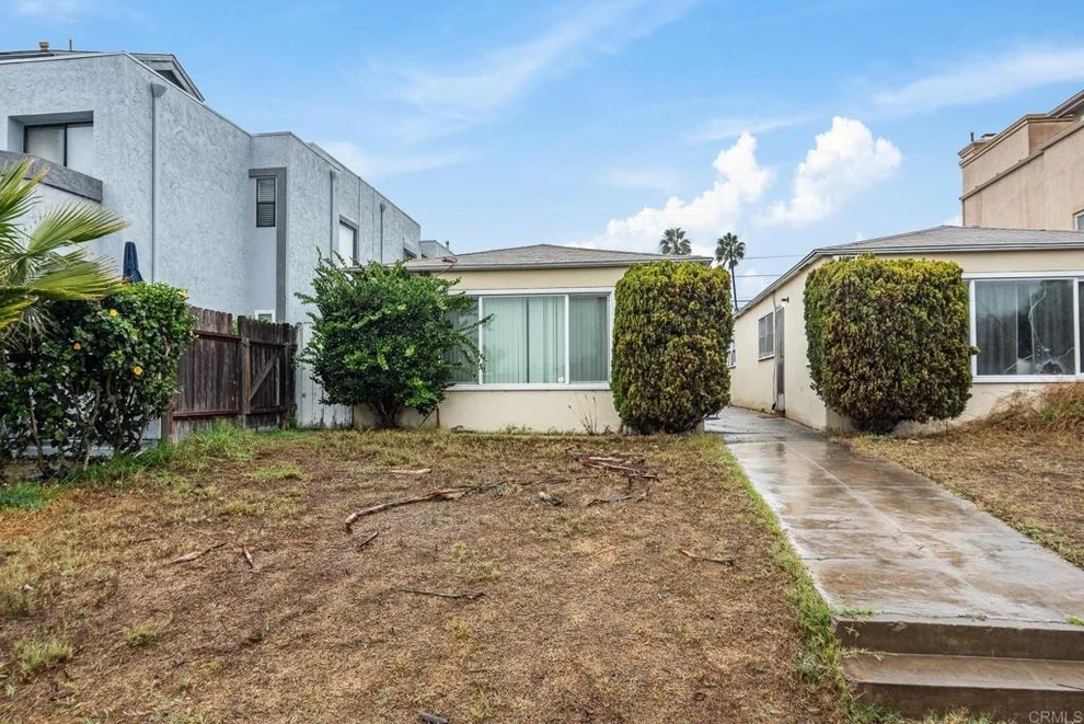 Unit for sale at 1250 52 Grand Avenue, San Diego, CA 92109