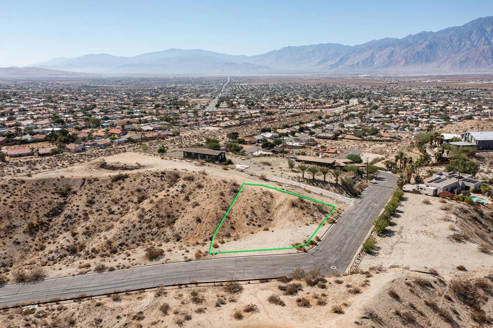 Unit for sale at 9002 Calle De Begiuos, Desert Hot Springs, CA 92240