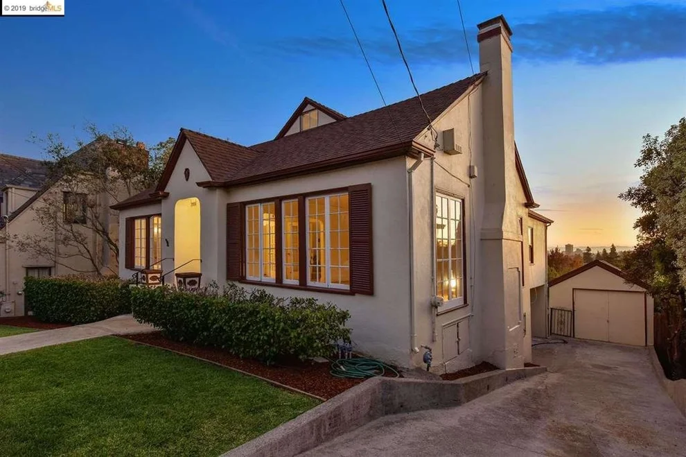 Unit for sale at 355 San Carlos Ave, Piedmont, CA 94611