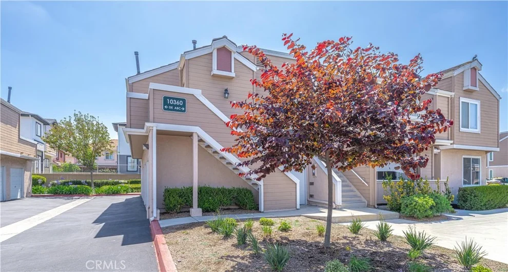 Unit for sale at 10360 E Briar Oaks, Stanton, CA 90680