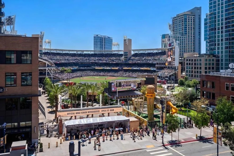 Unit for sale at 427 9th Ave, San Diego, CA 92101