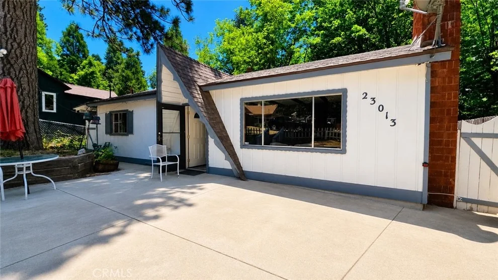 Unit for sale at 23013 Oak Lane, Crestline, CA 92325
