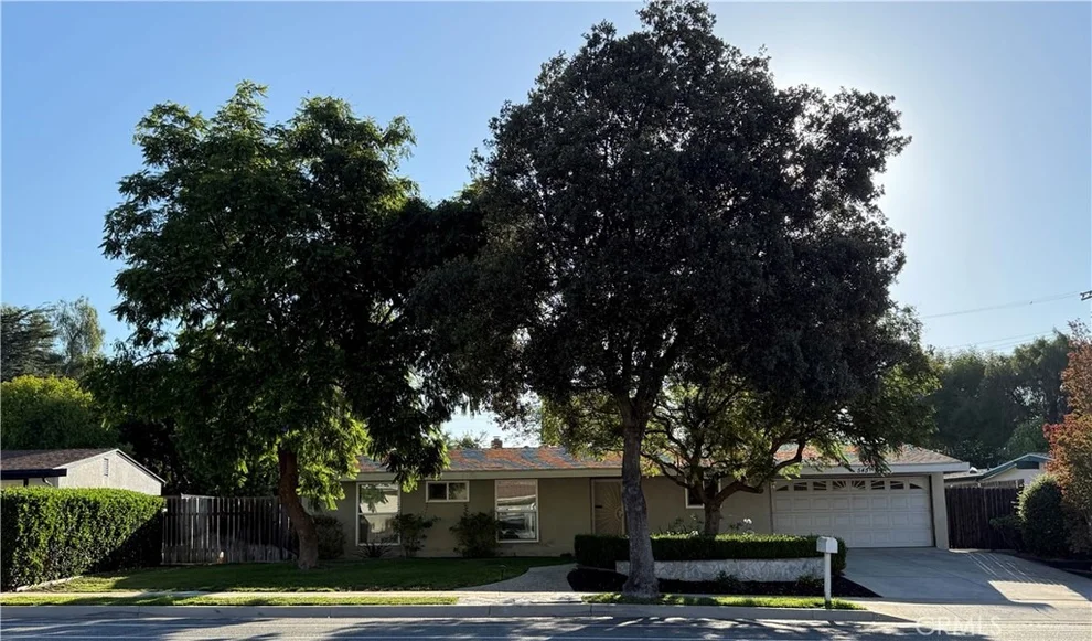 Unit for sale at 545 E Gainsborough Road, Thousand Oaks, CA 91360