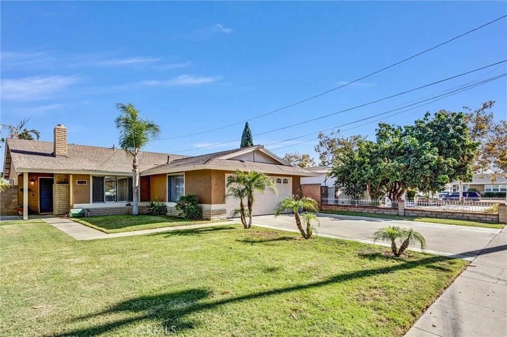 Unit for sale at 1115 W Stanford Street, Santa Ana, CA 92707