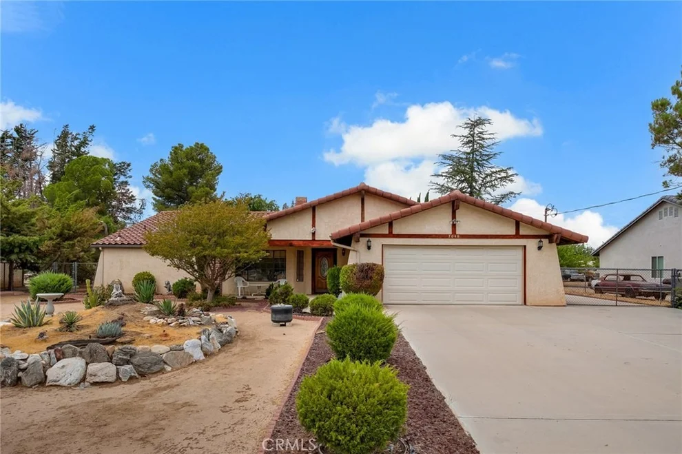 Unit for sale at 7040 Kenyon, Hesperia, CA 92345