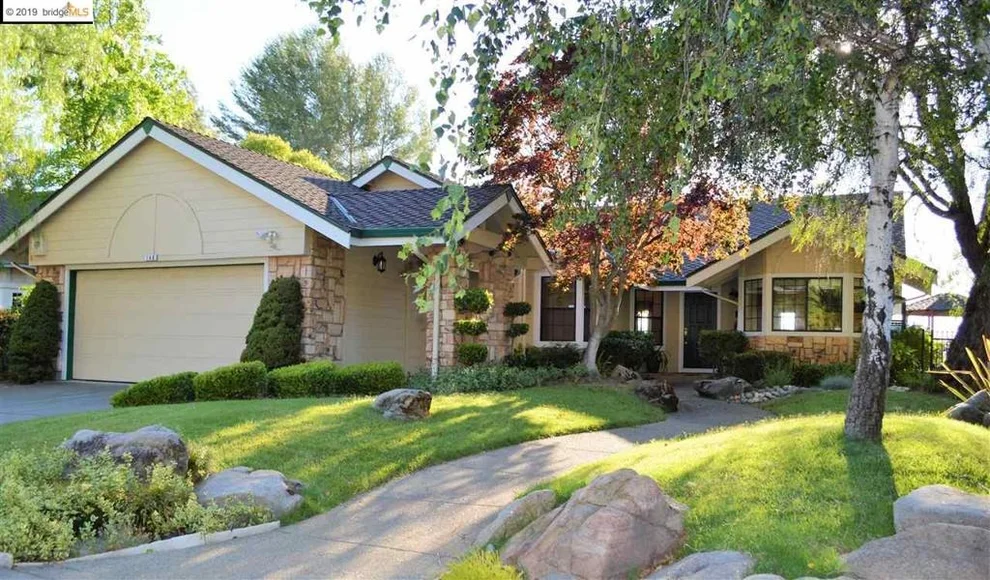 Unit for sale at 148 Sussex Ct, San Ramon, CA 94582