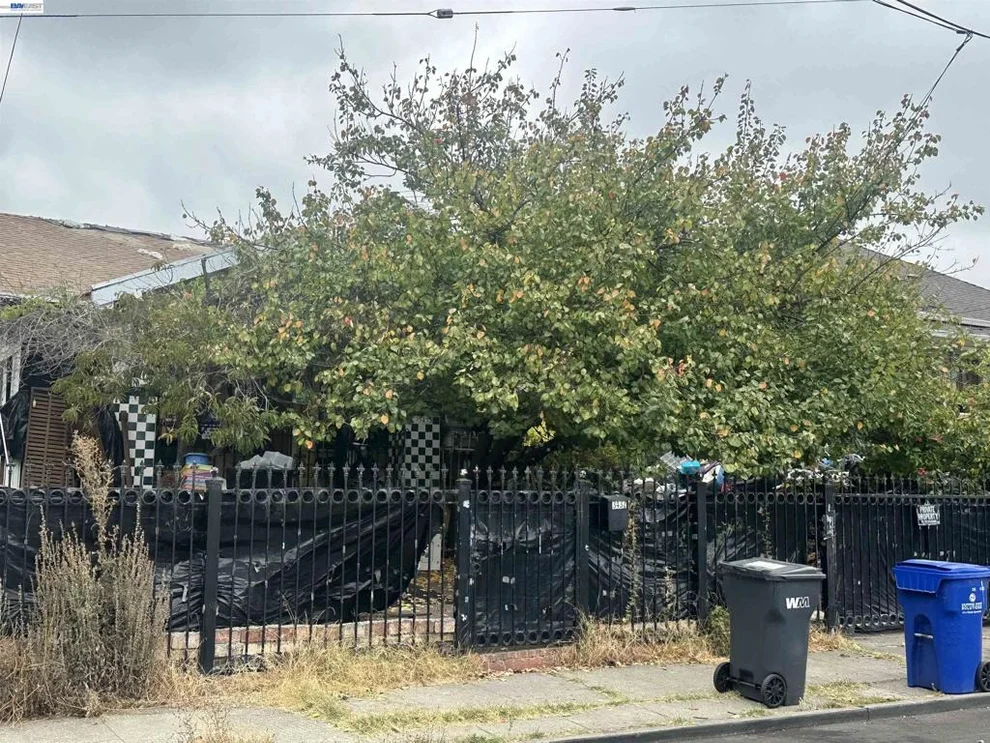Unit for sale at 3432 Paxton Ave, Oakland, CA 94601