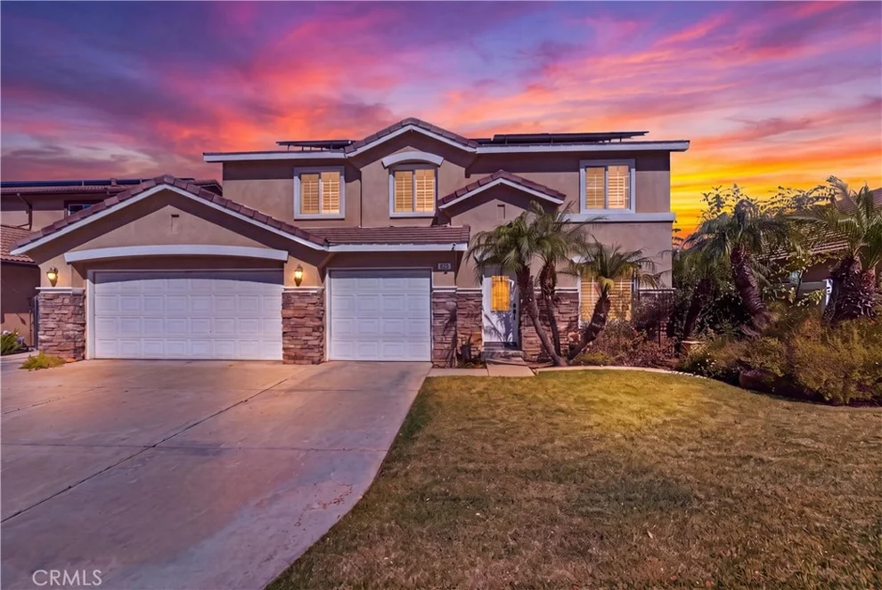 Unit for sale at 825 Derby, Corona, CA 92882