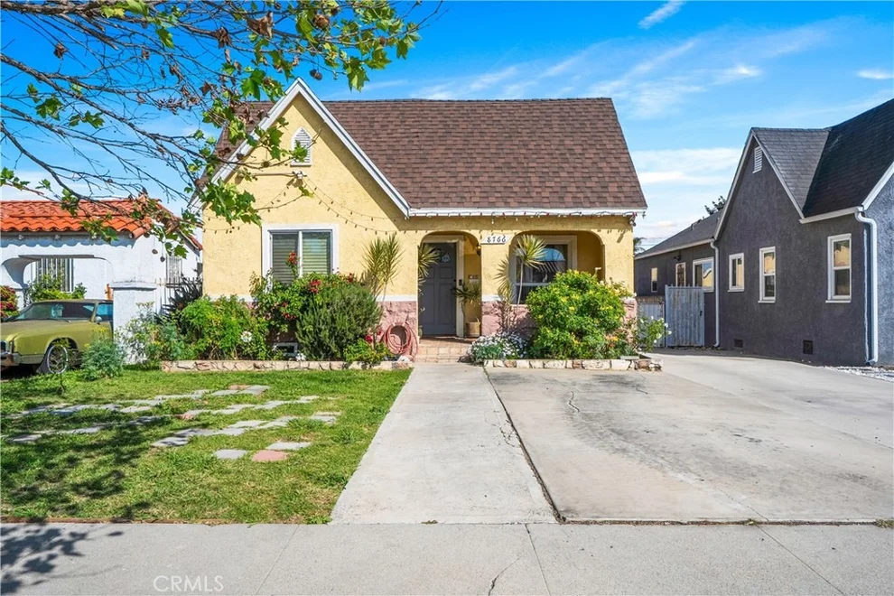 Unit for sale at 8766 Dalton Avenue, Los Angeles, CA 90047
