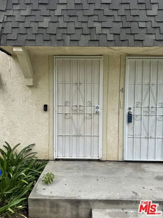 Unit for sale at 6511 Wystone Avenue, Los Angeles, CA 91335