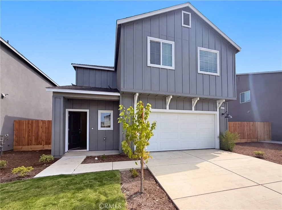 Unit for sale at 4472 Bellaire, Clovis, CA 93619