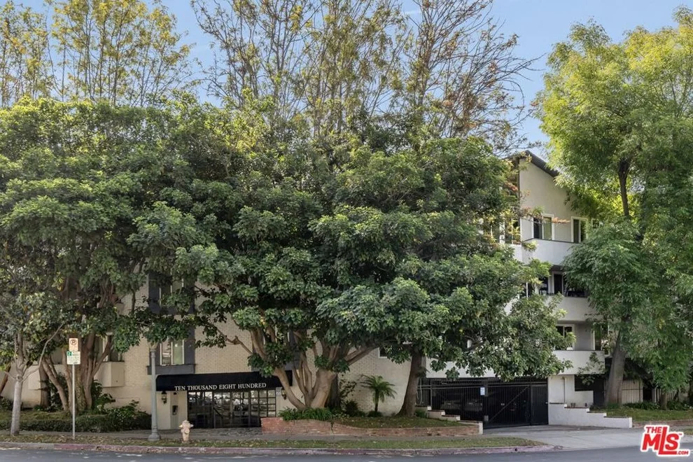 Unit for sale at 10800 Holman Avenue, Los Angeles, CA 90024