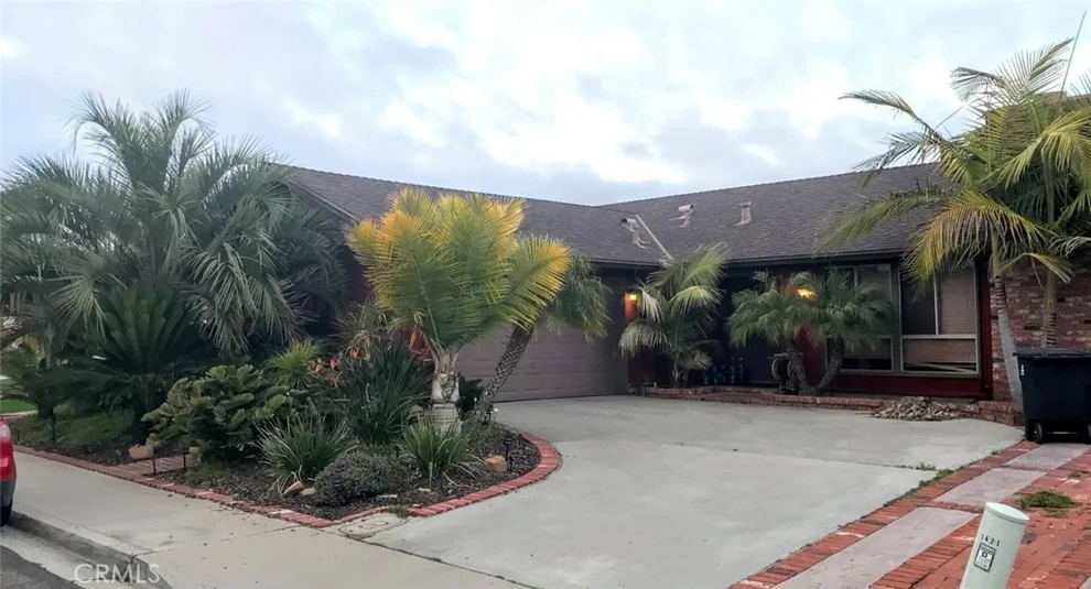 Unit for sale at 1421 Lantana Avenue, Chula Vista, CA 91911