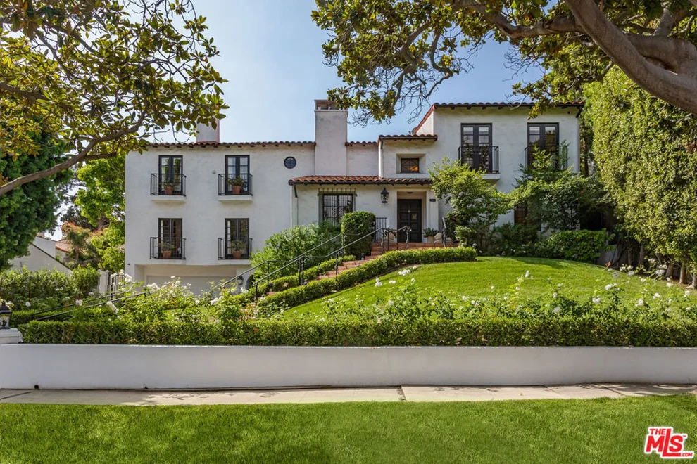 Unit for sale at 365 Comstock Avenue, Los Angeles, CA 90024
