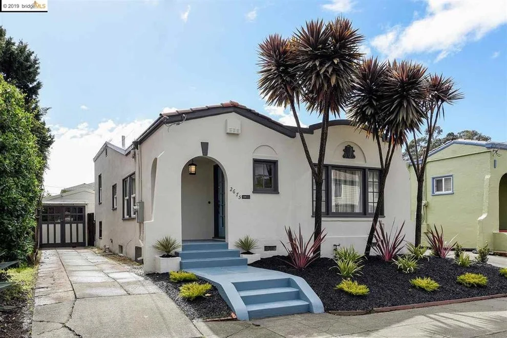 Unit for sale at 2675 Nicol Ave, Oakland, CA 94602