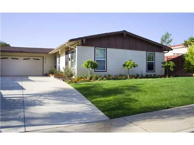 Unit for sale at 2918 Hypoint Avenue, Escondido, CA 92027