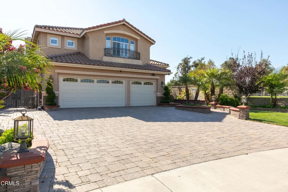 Unit for sale at 493 Avenida Valencia, Camarillo, CA 93012