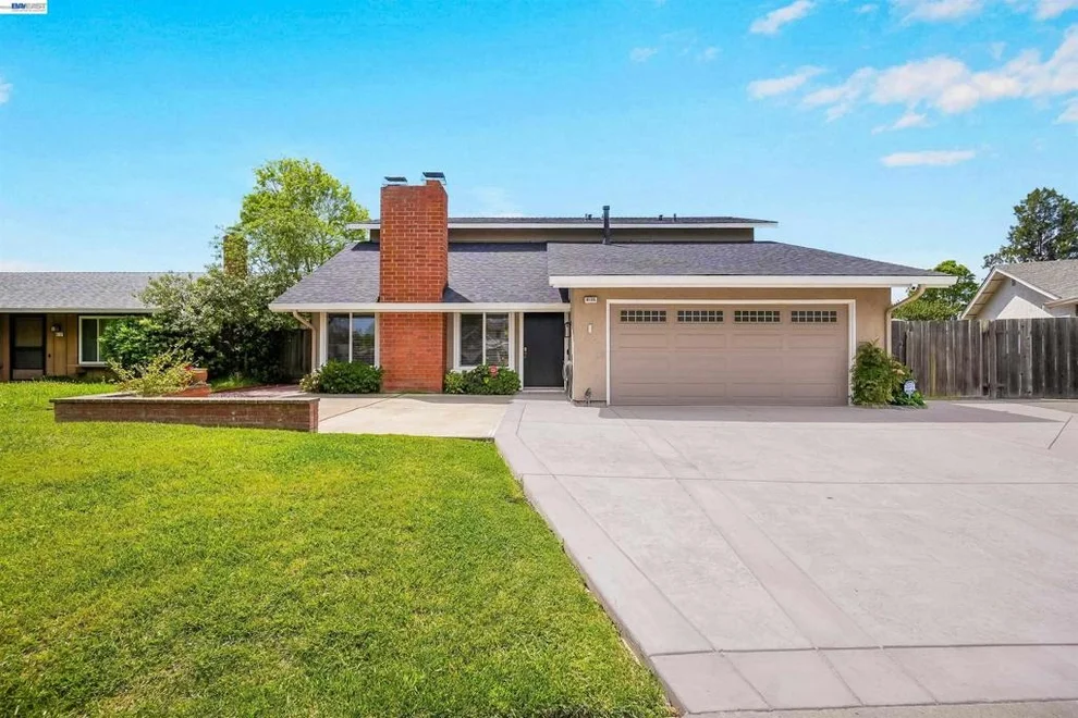 Unit for sale at 8135 Merion Dr, Newark, CA 94560