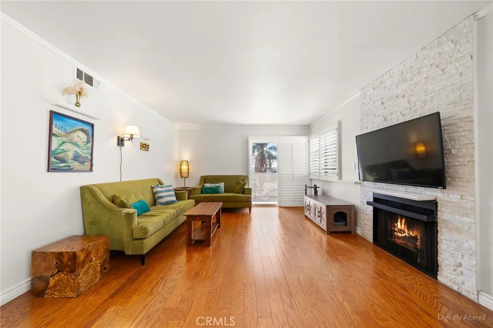 Unit for sale at 955 E. 3rd street, Long Beach, CA 90802