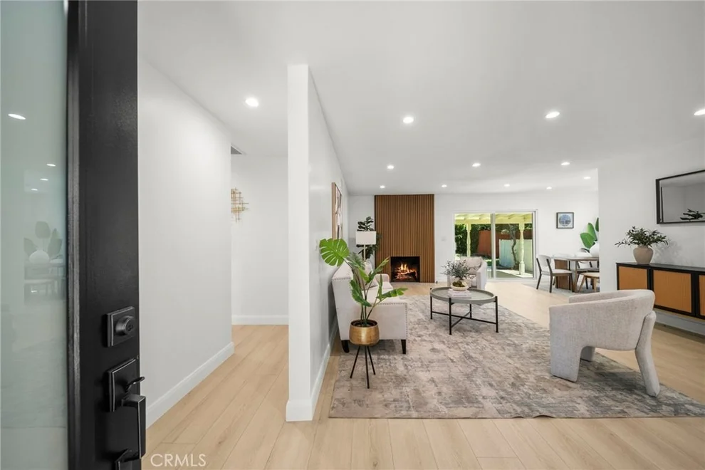 Unit for sale at 16507 Calahan, North Hills, CA 91343