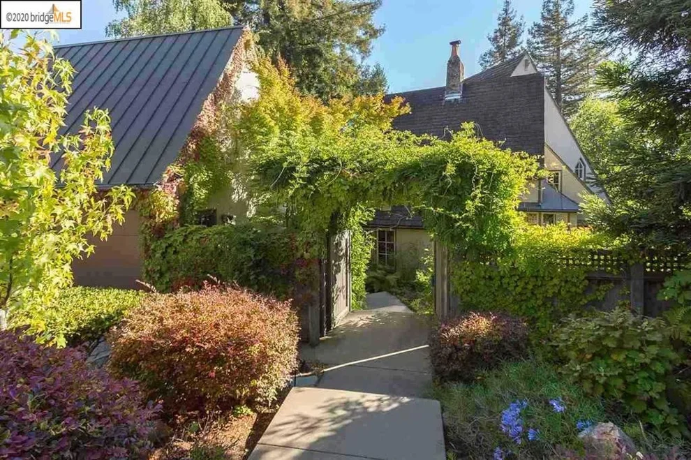 Unit for sale at 221 Sandringham Road, Piedmont, CA 94611