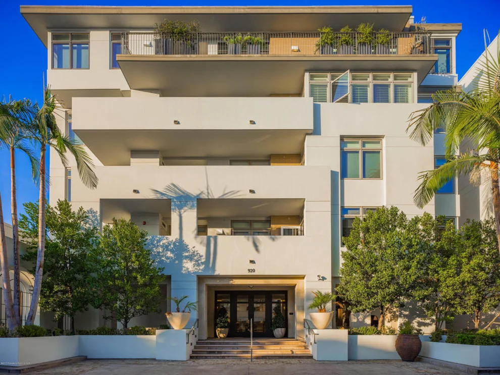 Unit for sale at 920 Granite Drive, Pasadena, CA 91101