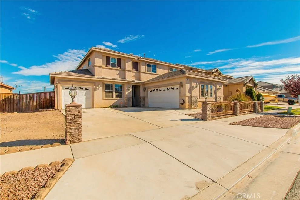 Unit for sale at 8957 Honeysuckle Avenue, Hesperia, CA 92344