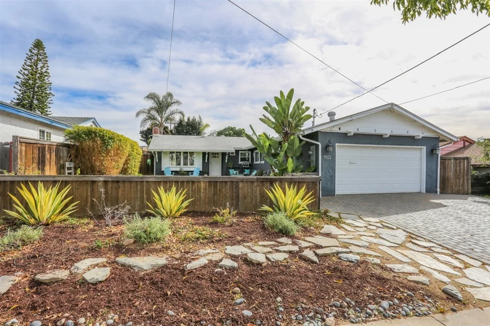 Unit for sale at 4321 Mount Foster, San Diego, CA 92117