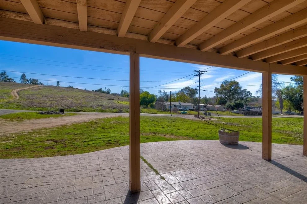 Unit for sale at 1939 Greenview Rd, Escondido, CA 92026