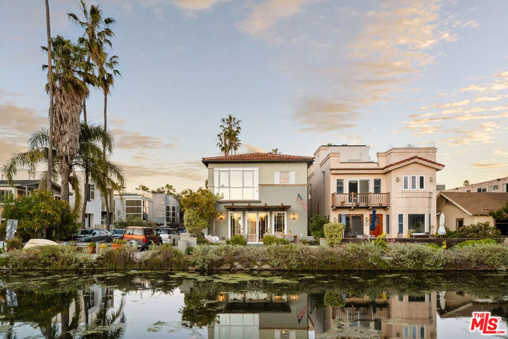 Unit for sale at 2301 Eastern Canal, Venice, CA 90291