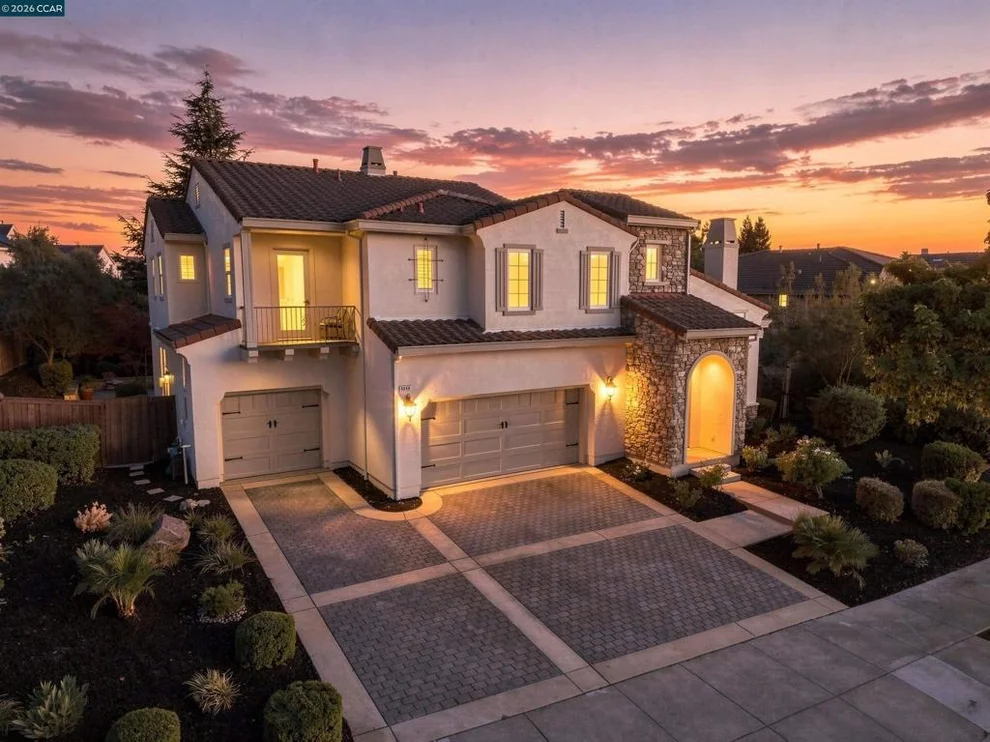 Unit for sale at 3086 Hastings Way, San Ramon, CA 94582