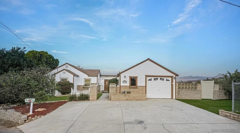 Unit for sale at 9465 Emerald Grove Ave, Lakeside, CA 92040