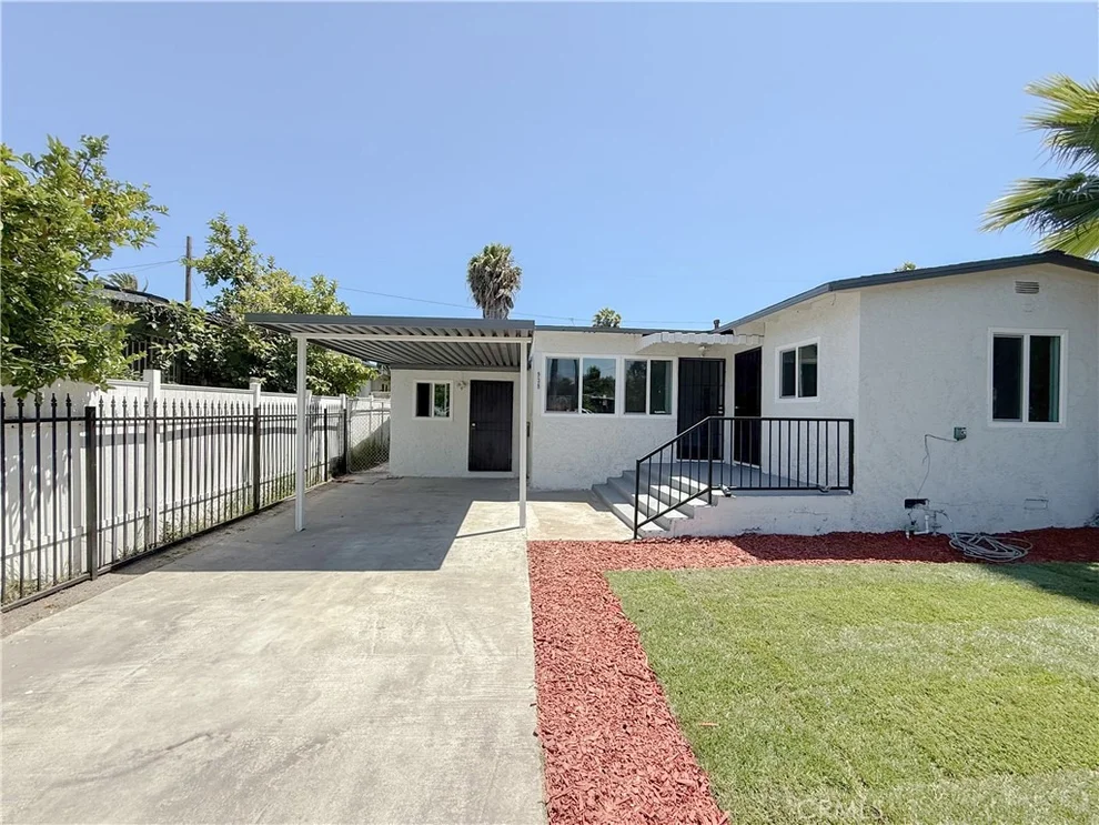 Unit for sale at 938 E 103rd Place, Los Angeles, CA 90002