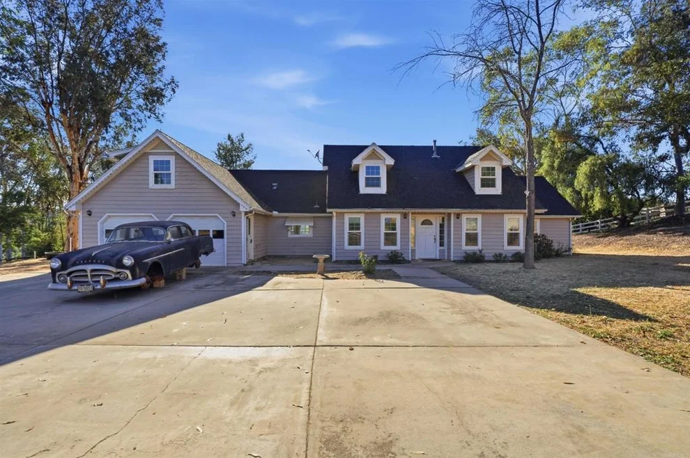 Unit for sale at 11955 Sky View Drive, Valley Center, CA 92082