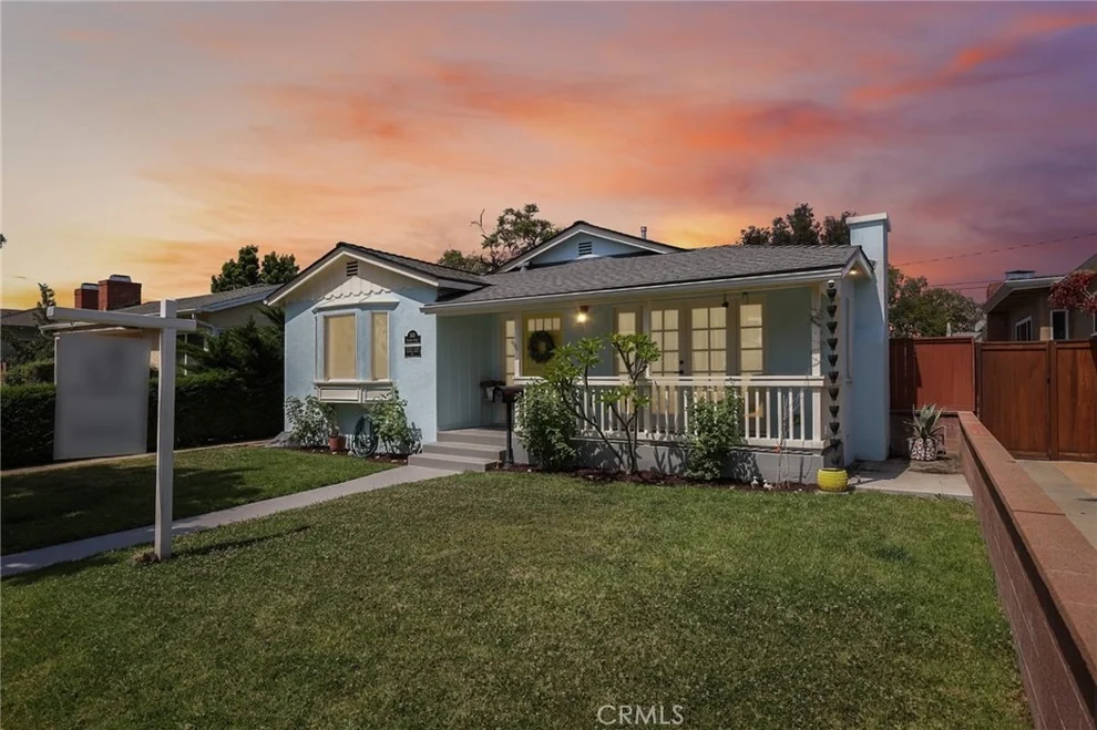 Unit for sale at 3639 Gardenia Avenue, Long Beach, CA 90807